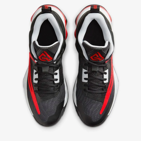 Nike Giannis Immortality 3 Sneakers - Picture 8 of 16